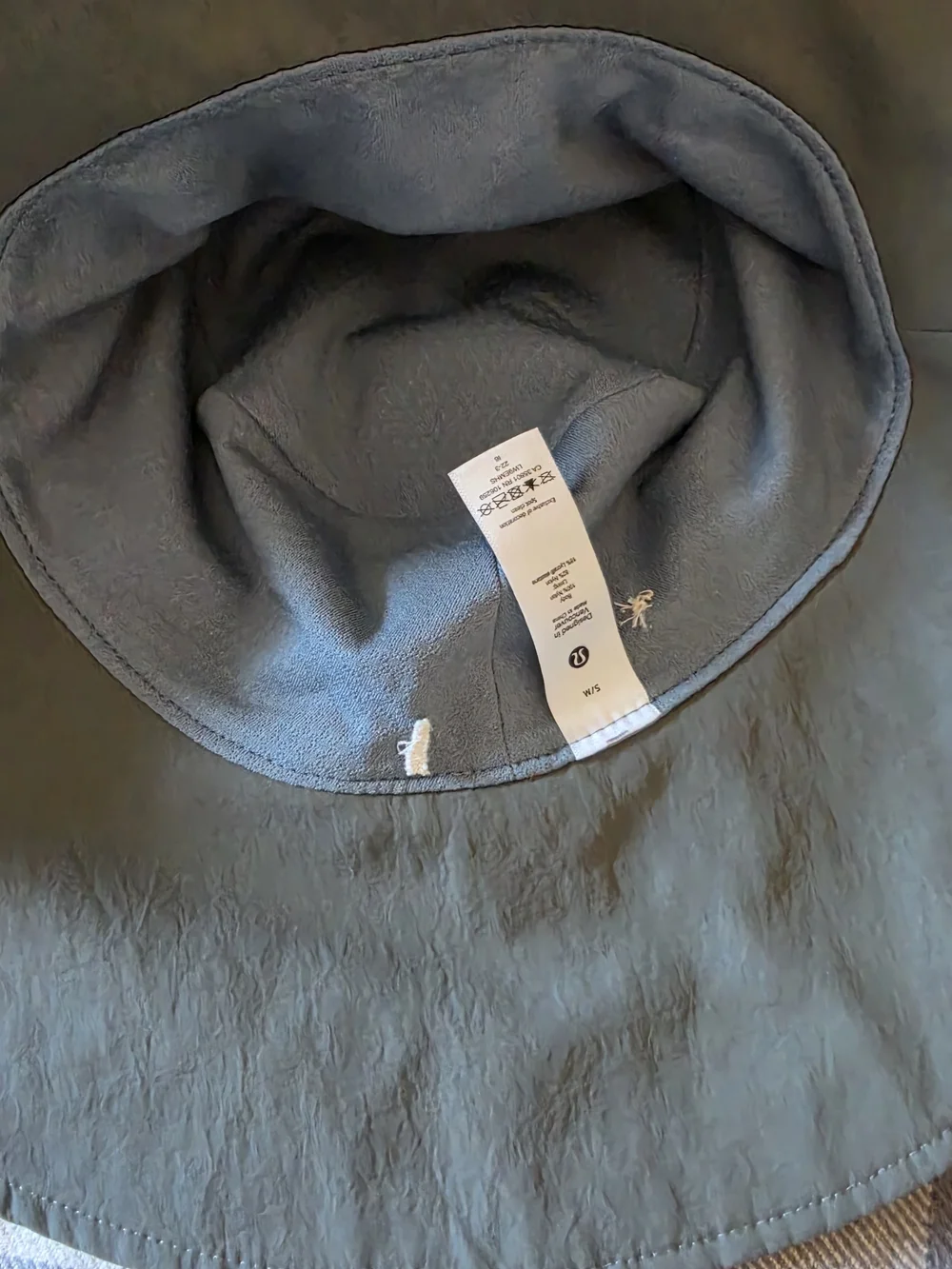 lululemon athletica lightweight bucket